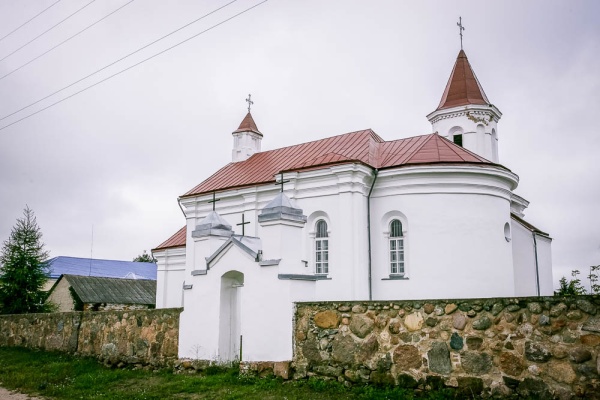 Gate of the Mother of God church in Haradzishcha