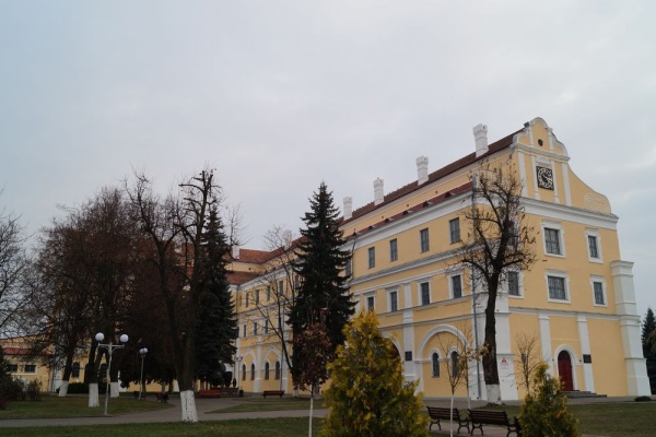 Pinsk. Former Jesuit College (18 c.) Polesye Museum. Lenina street 22