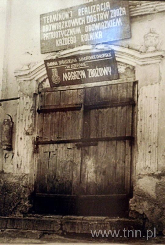 Wejście do synagogi w Józefowie Biłgorajskim