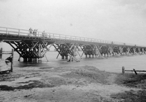 Город Березно,мост через реку Случь