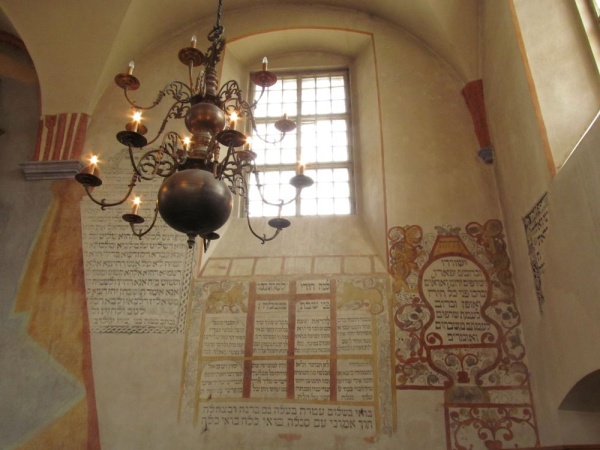 Great Synagogue in Tykocin from the inside