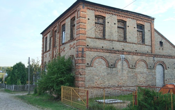 The Slonim Hasidim Synagogue in Krynki