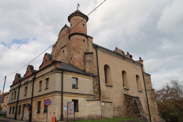 The synagogue in Lesko