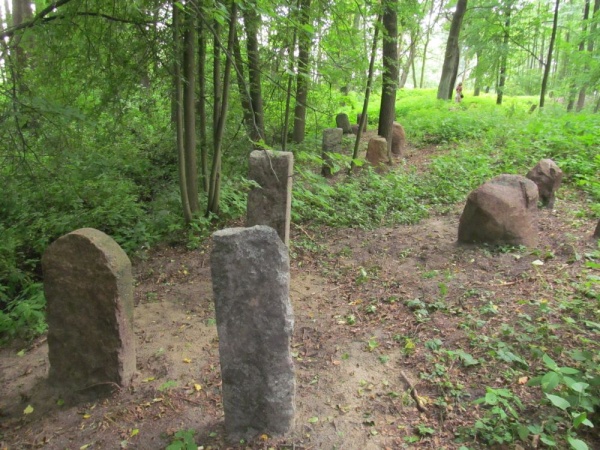 Nagrobki na cmentarzu żydowskim w Knyszynie