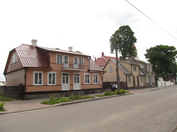 Building at the town square in Knyszyn (3 Rynek street)