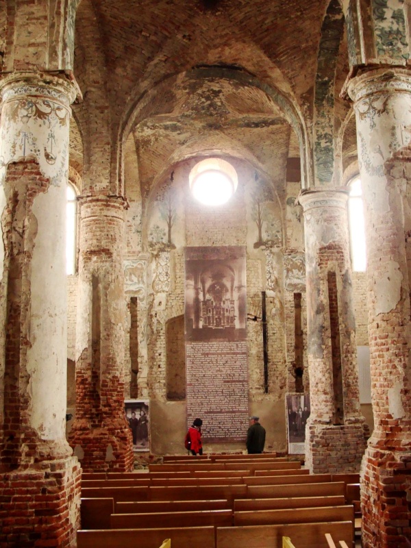 The interior of the synagogue in Orla
