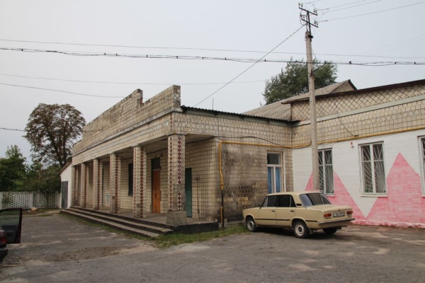 Przedwojenny budynek w Bereźnem