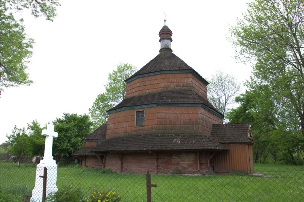Busk, Saint Paraskeva Church