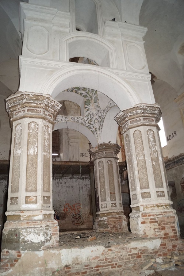 Бима в Слонимской синагоге