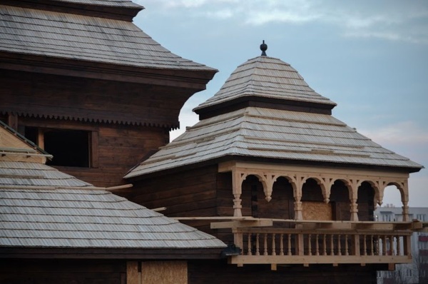 Biłgoraj, "The City on the Trail of Borderland Cultures", a reconstruction of a wooden synagogue from Voupa