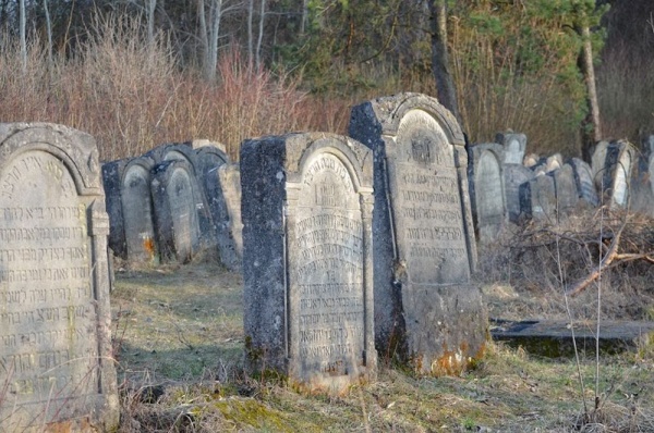 Еврейское кладбище в Юзефуве