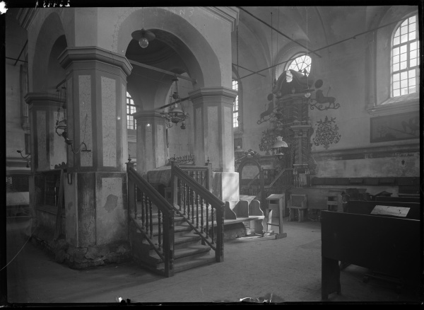 Luboml, wnętrze synagogi