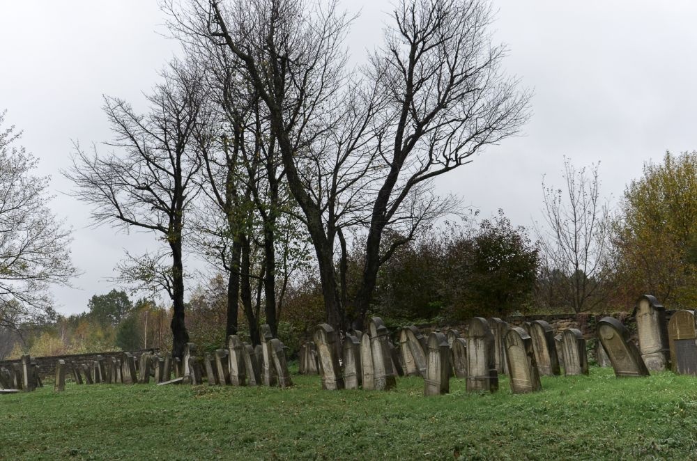 The new Jewish cemetery in Dukla, 2014. Photo by Monika Tarajko, digital collection of  the “Grodzka Gate – NN Theatre” Centre – www.teatrnn.pl